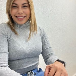 Meet your Posher, Maria